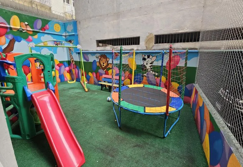 Квартира 75 м² з пральною машиною та заскленим балконом — photo 32