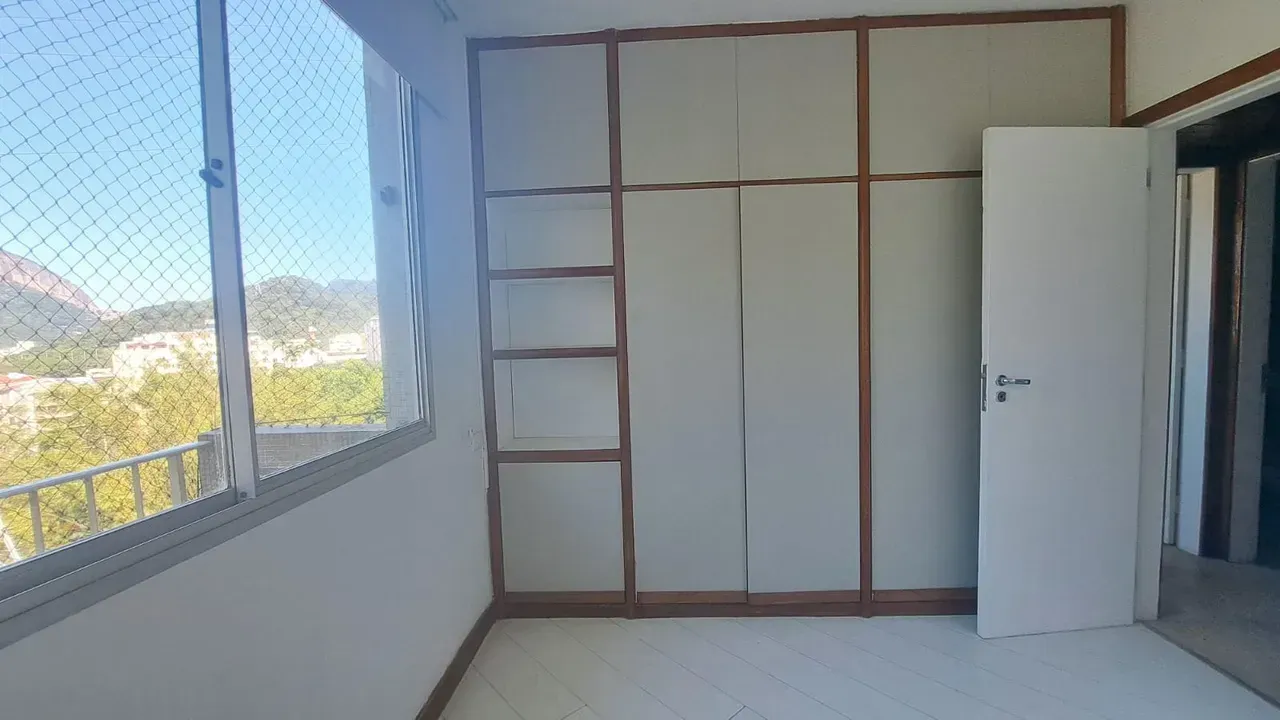 177 m² duplex with 2 bedrooms, 3 bathrooms — photo 13