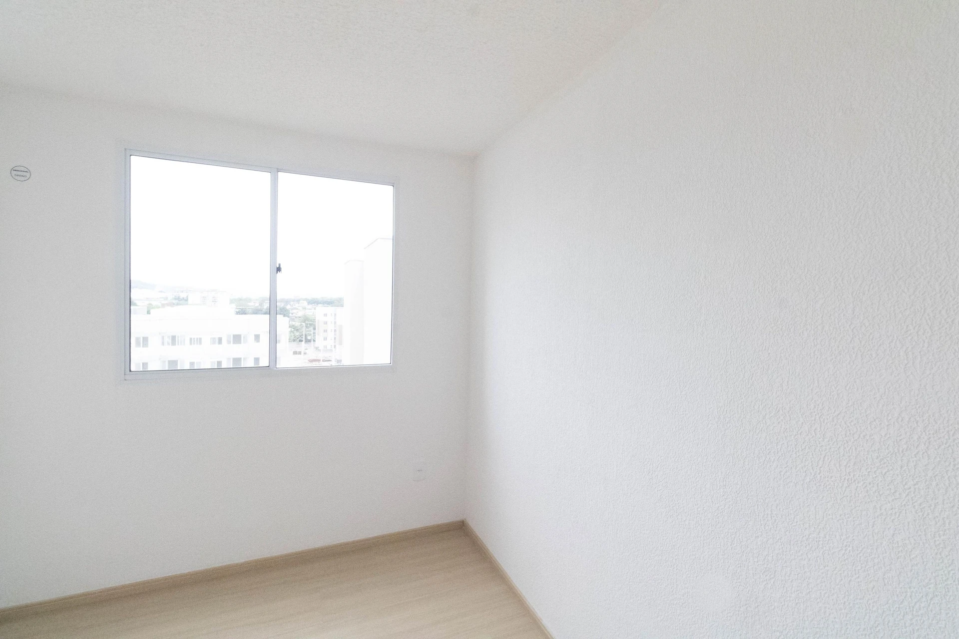 2-bedroom apartment in a building with a gym — photo 31