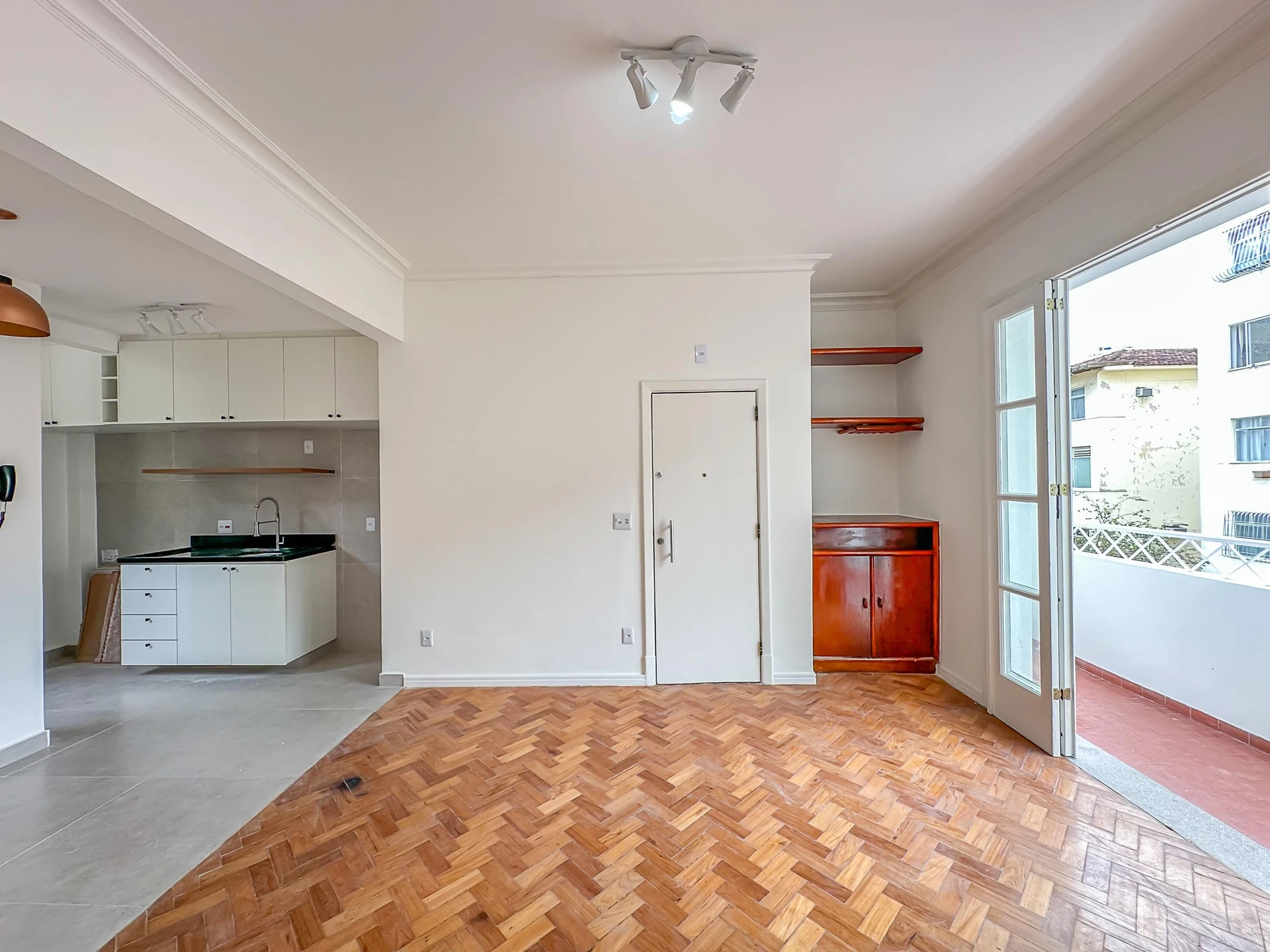 Apartamento, 84 m², com vista para as montanhas — photo 37