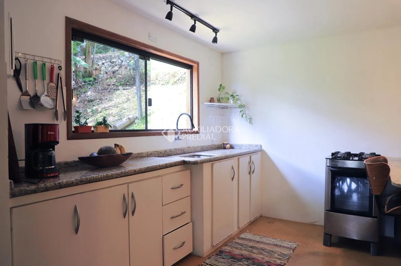 Furnished house with 3 bedrooms and an open gas kitchen — photo 10