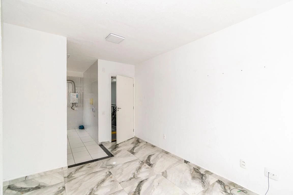 2-bedroom apartment with 1 bathroom, no parking — photo 17