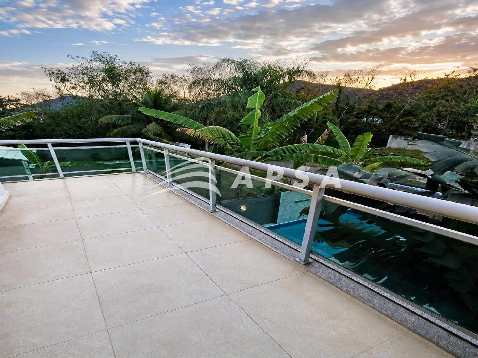 Casa para locação com 3 suítes e jardim privativo — photo 29