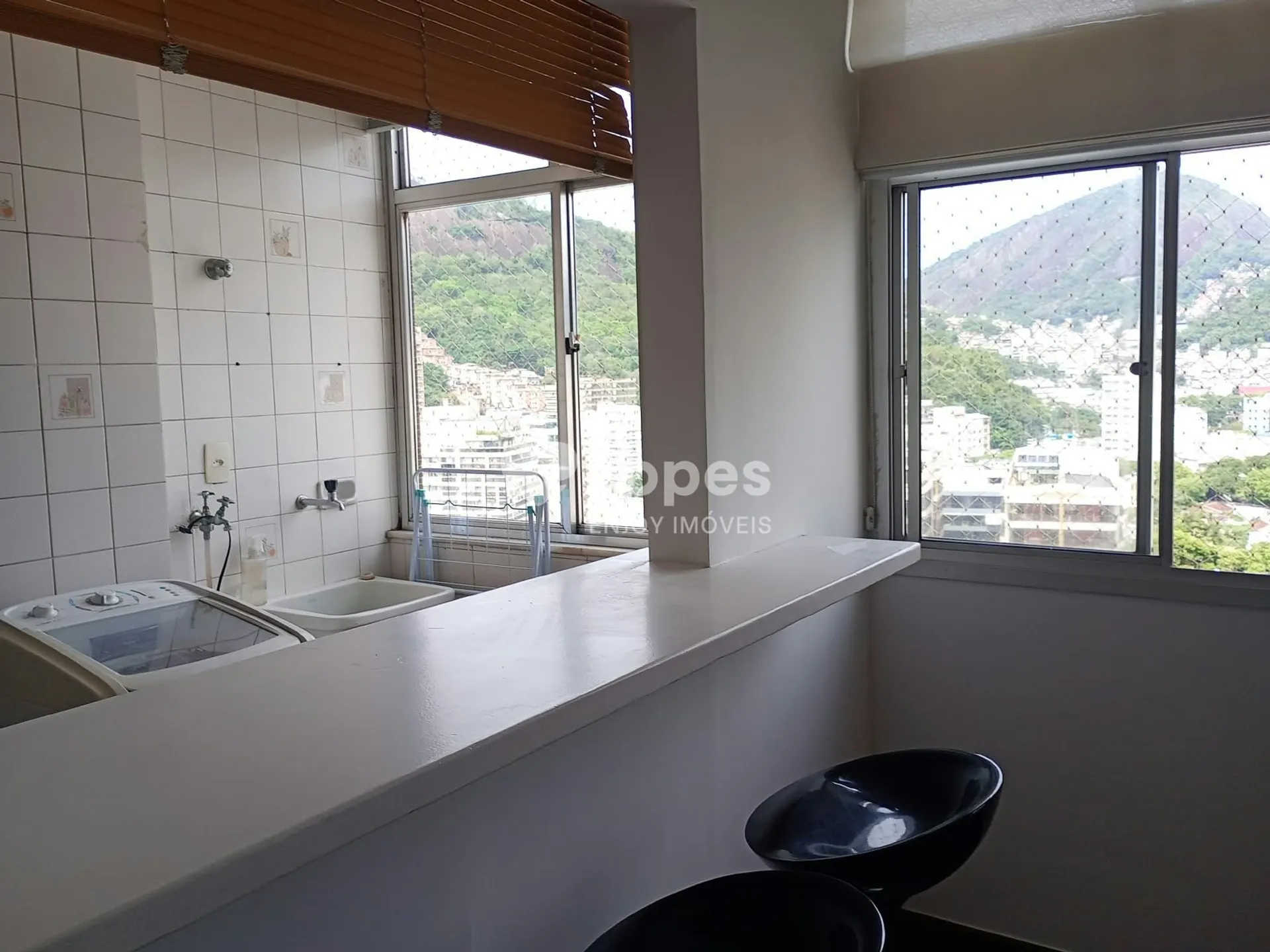 Apartment on the 14th floor with a washing machine — photo 11