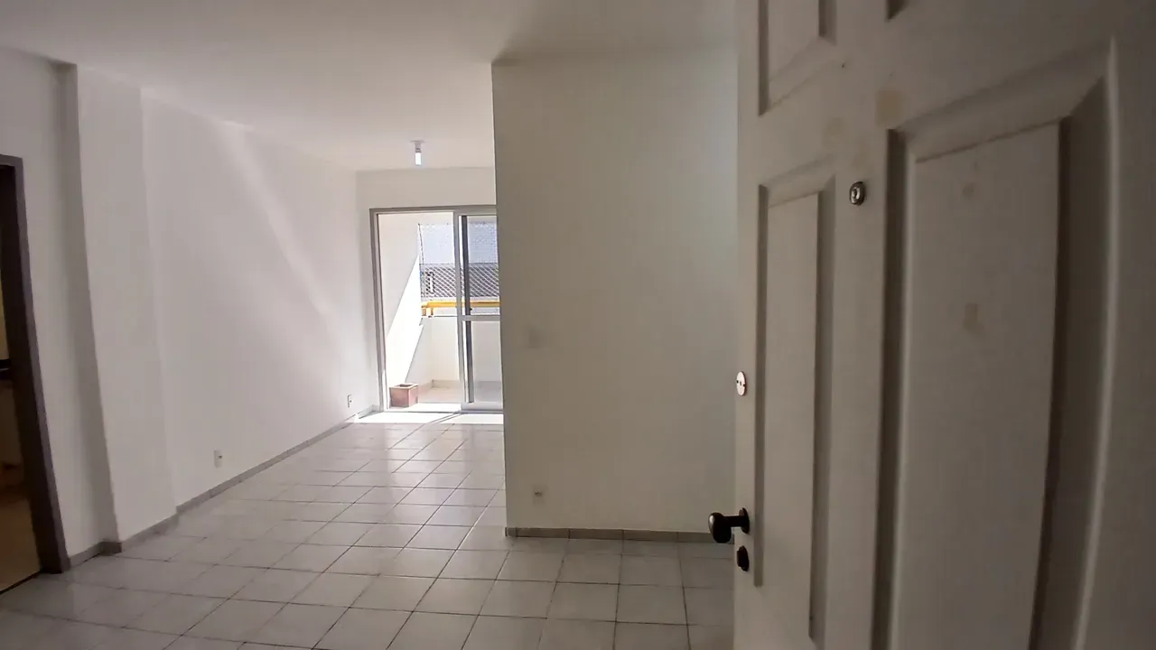 2-bedroom apartment with a balcony and 67 m² — photo 2