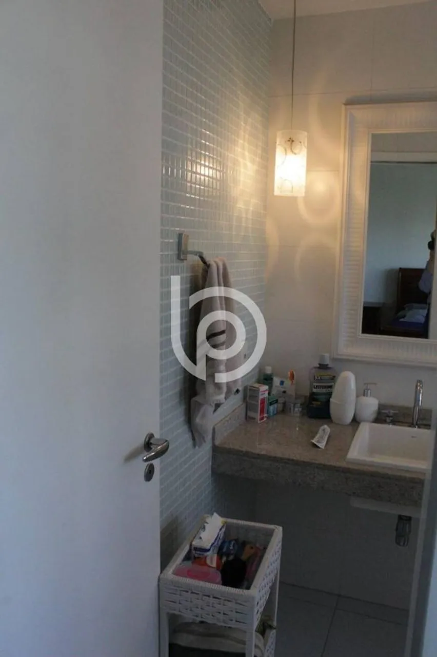 Furnished apartment with a closed kitchen and 4 bedrooms — photo 17