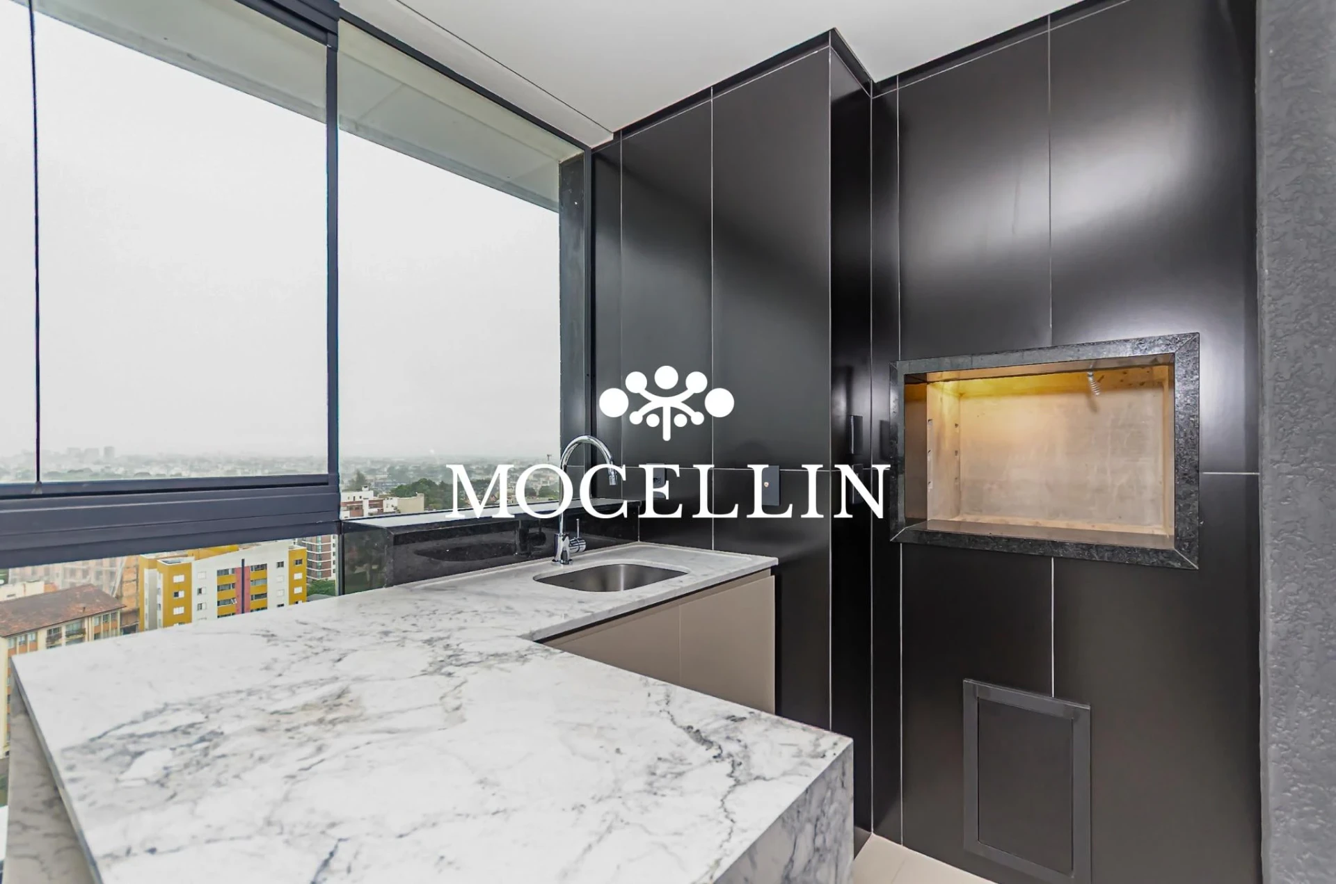 Floor-to-ceiling windows in a 3-bedroom apartment, 242 m² — photo 15