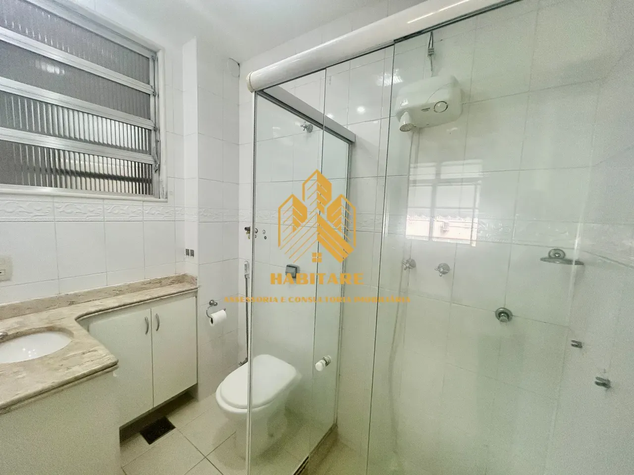 Apartment on the 7th floor with wood or laminate floors — photo 8