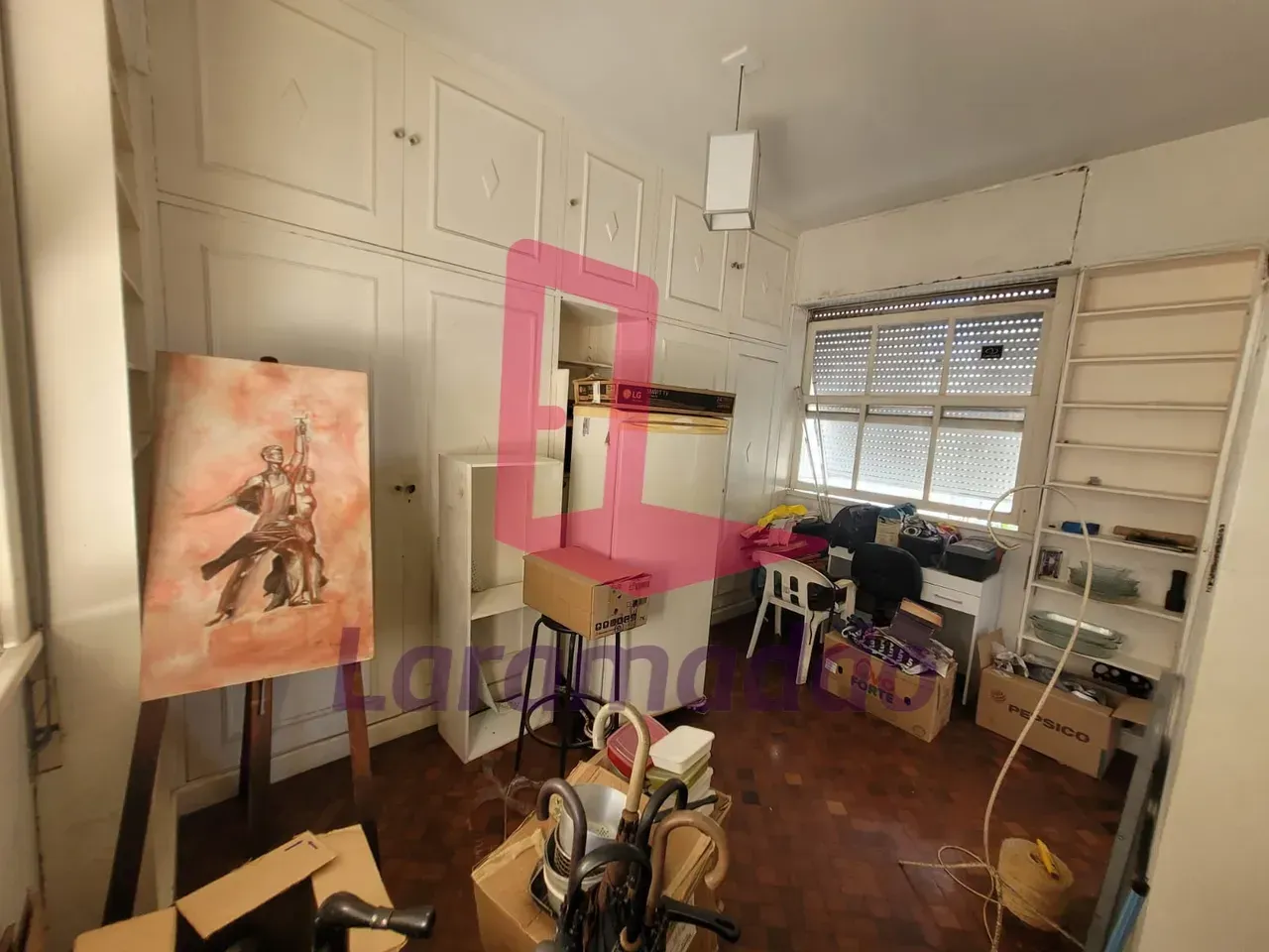 210 m² apartment with 5 bedrooms and 3 bathrooms — photo 17