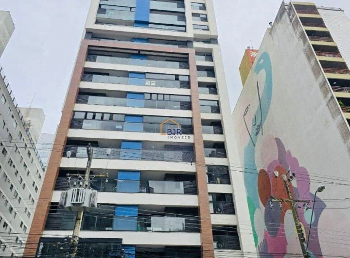 Furnished 1-bedroom apartment with balcony and private garden