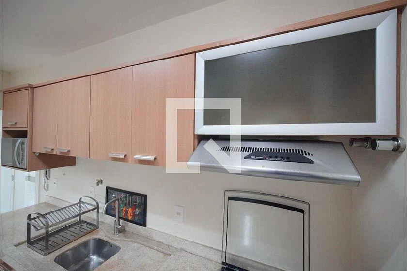 One-bedroom apartment in a building with a gym — photo 23