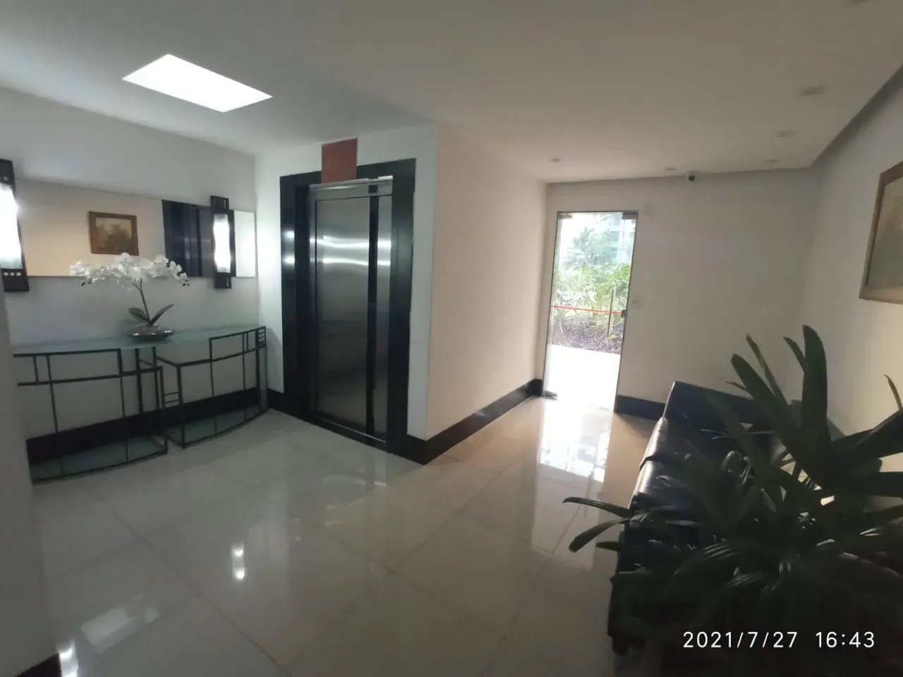 Apartamento de 2 quartos com espaço de home office — photo 21