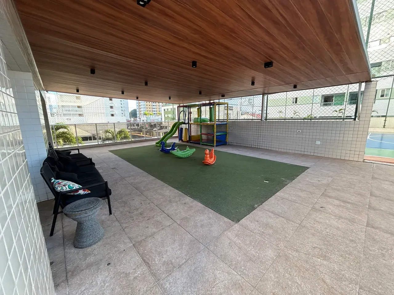 3-bedroom apartment, all with their own bathrooms, 137 m² — photo 17