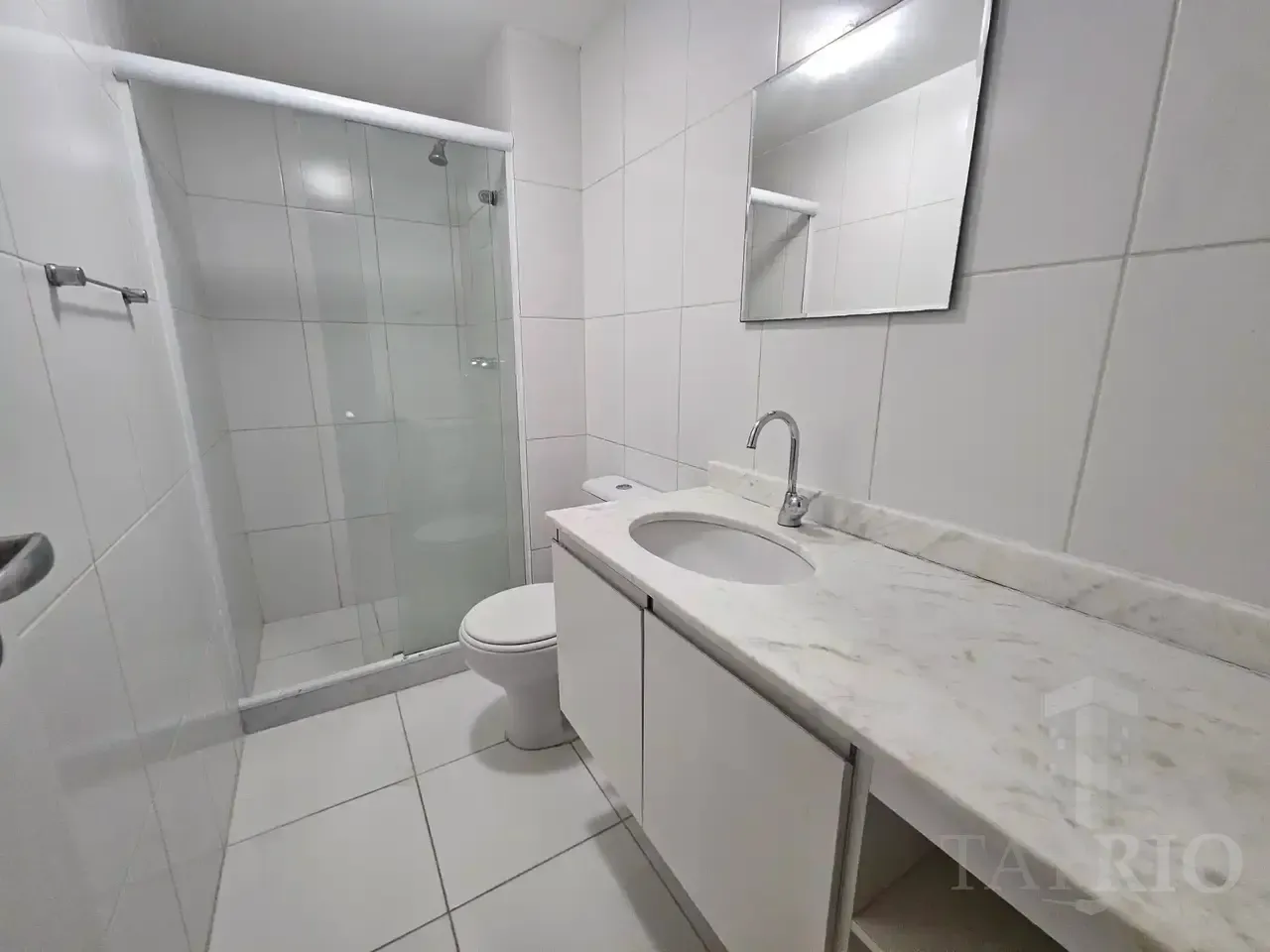 Furnished penthouse with 3 bedrooms and 3 baths — photo 16