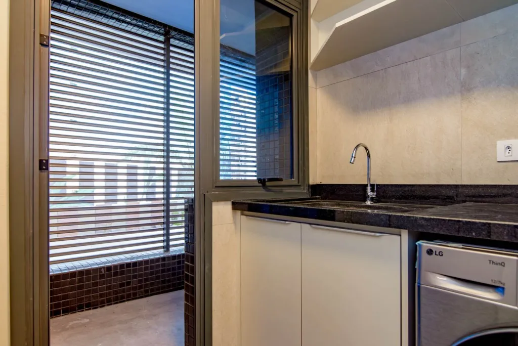 Rental apartment with 2 en-suite bedrooms and 125 m² — photo 53