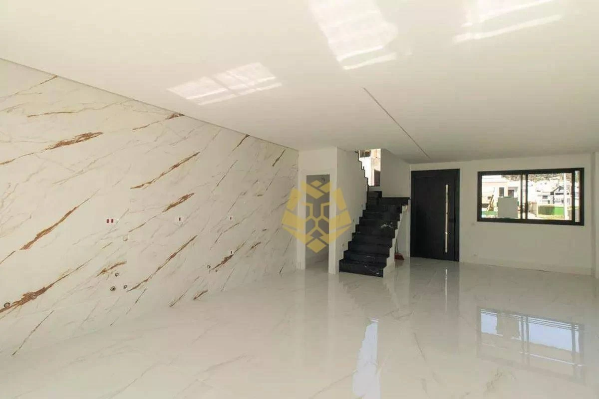 3-bedroom house with 4 bathrooms and 200 m² — photo 5
