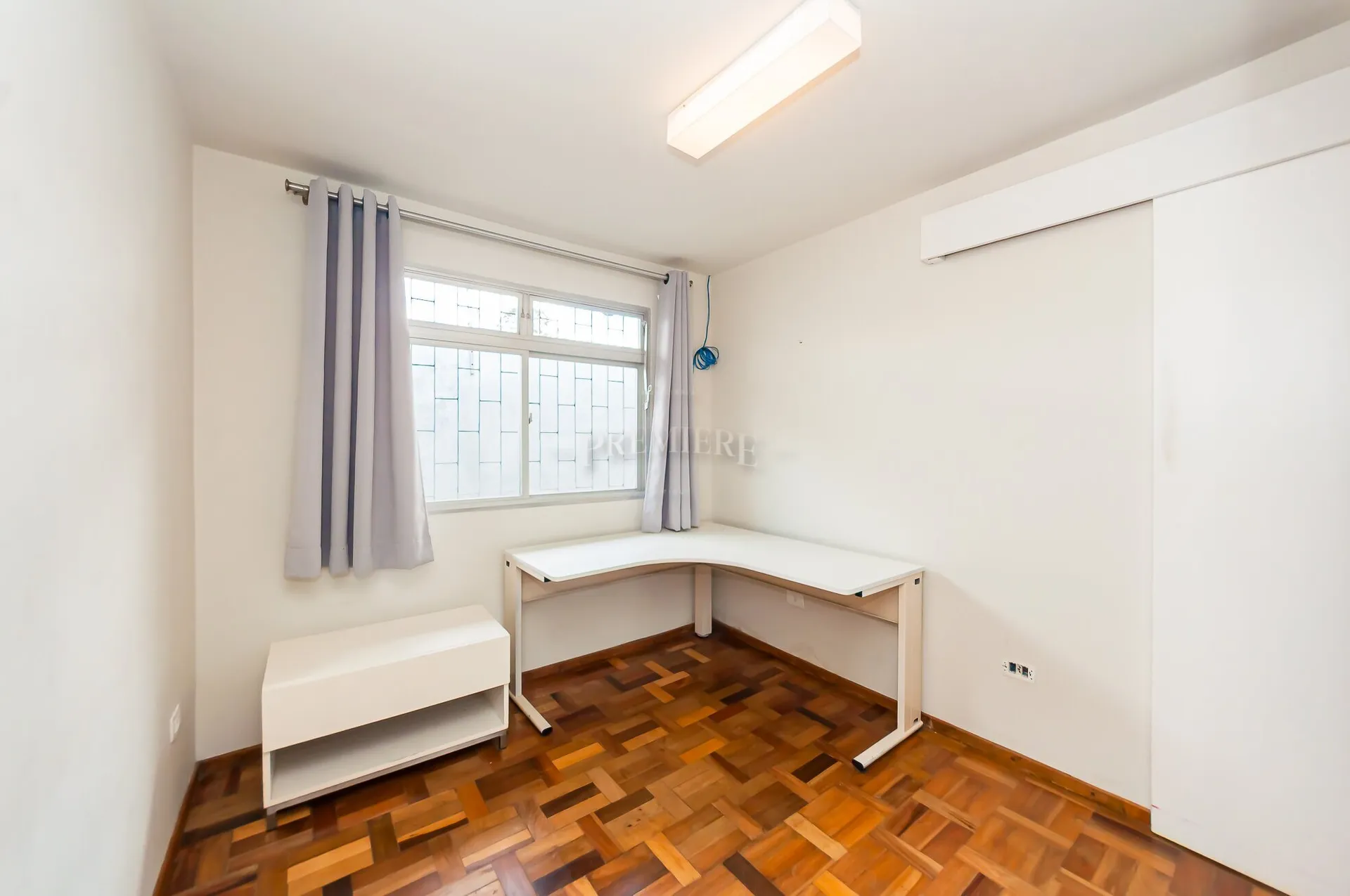230 m² unfurnished apartment with 4 bedrooms and private garden — photo 16