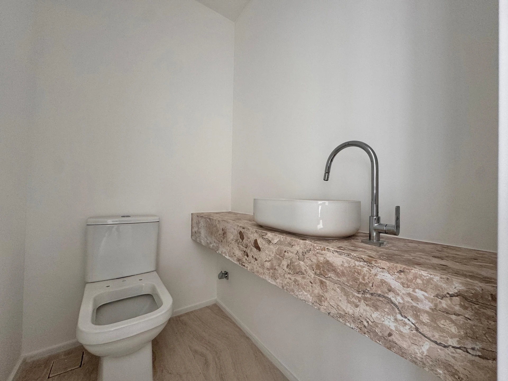 3-bedroom apartment with a home office — photo 67