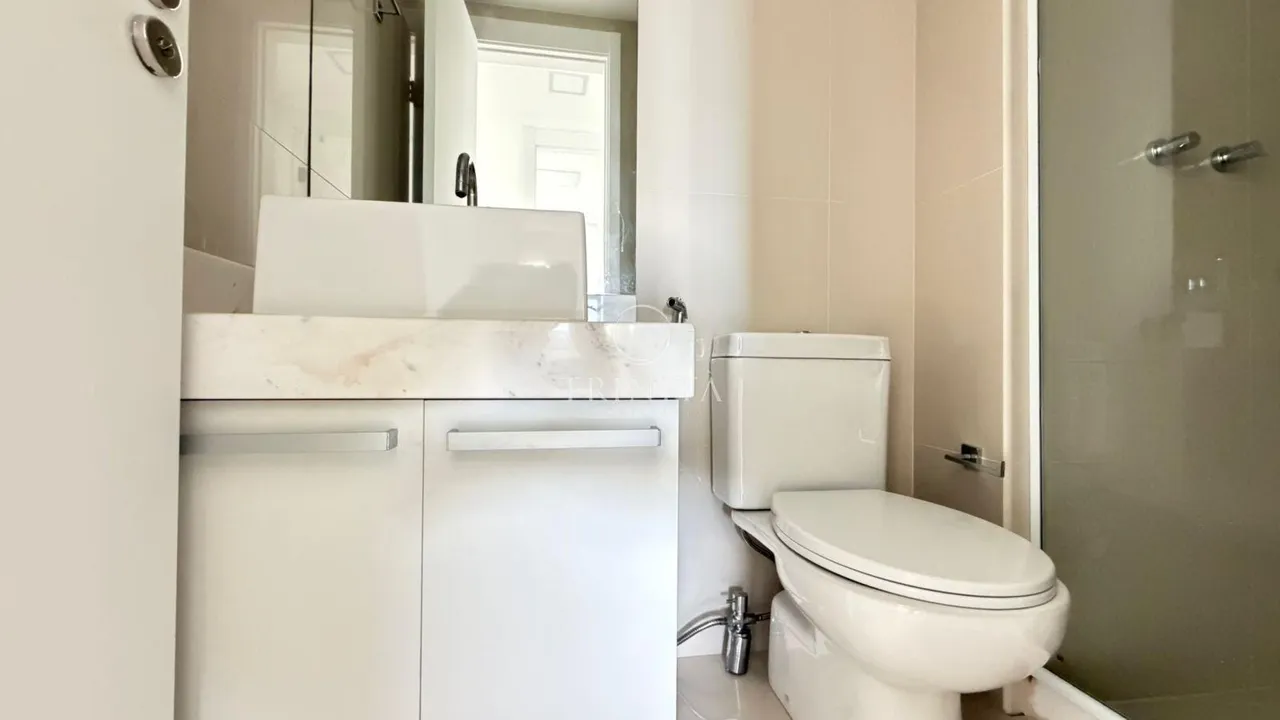 Rental apartment with 2 bedrooms and a balcony — photo 18