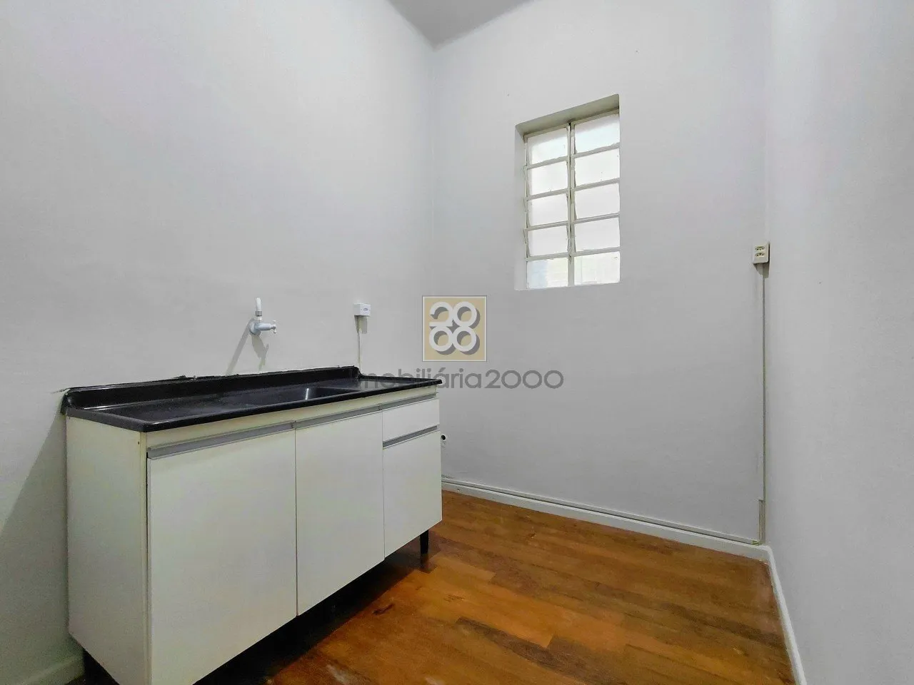 Apartment, 90 m², with wood or laminate floors — photo 5