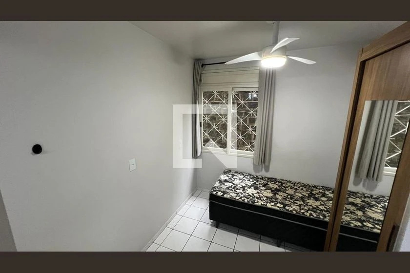Apartamento sin amueblar con 2 dormitorios y plaza — photo 2