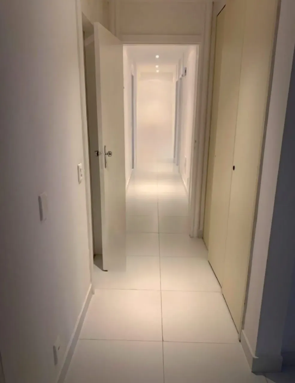 Apartamento mobiliado com 4 quartos e 3 banheiros — photo 8