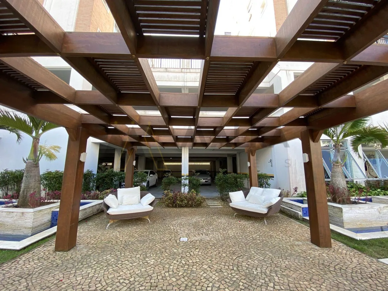 Rental apartment with 2 bedrooms and 2 suites