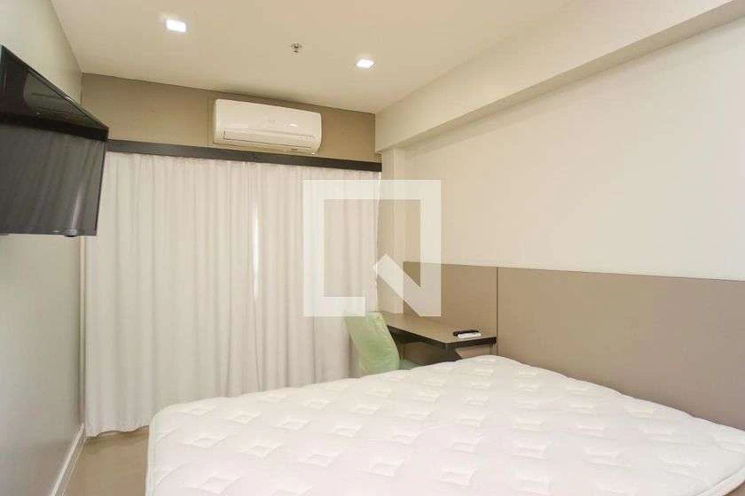 Apartamento mobiliado de 2 quartos com cozinha integrada — photo 3