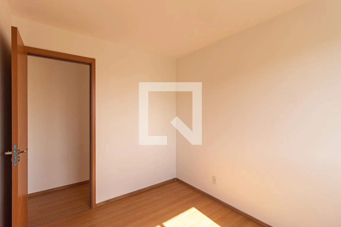 Apartamento com 2 quartos, 1 vaga e área de lavanderia — photo 17