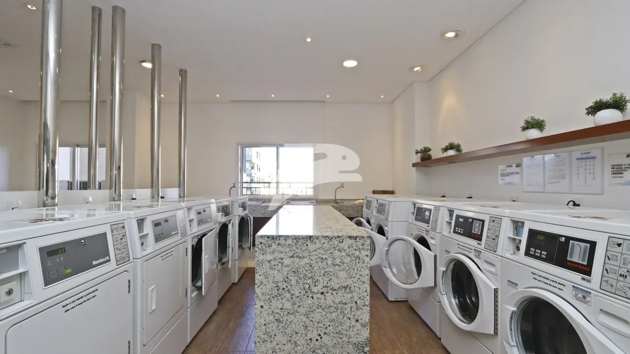 1-bedroom apartment with a balcony and fitted kitchen — photo 13