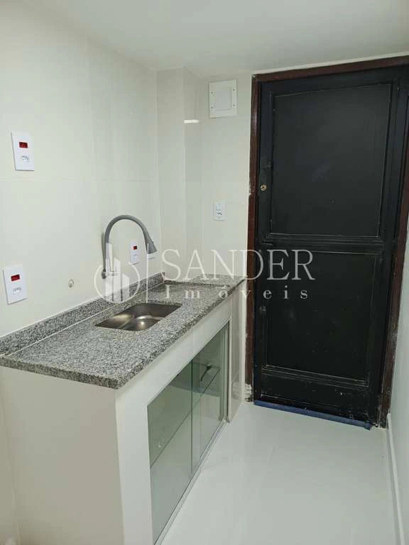 30 m² apartment with 1 bedroom and 2 garage spaces — photo 2