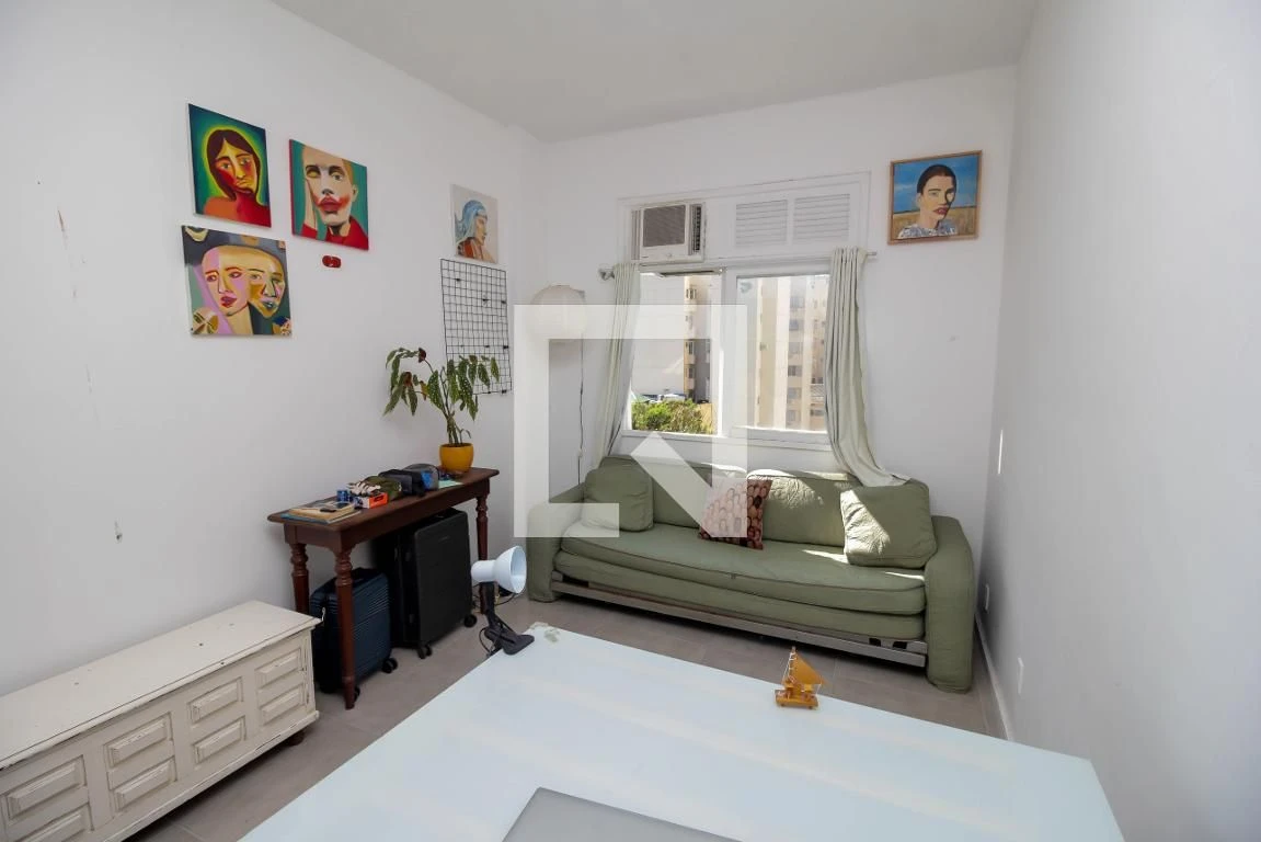 Furnished studio, 32 m², with a home office — photo 10