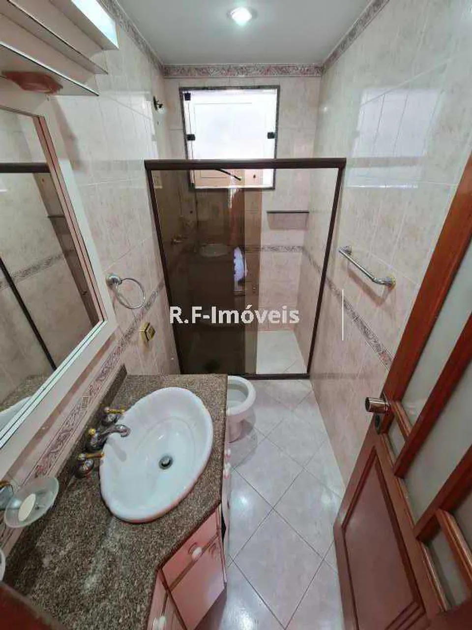 Triplex house with 4 bedrooms and 4 bathrooms — photo 4