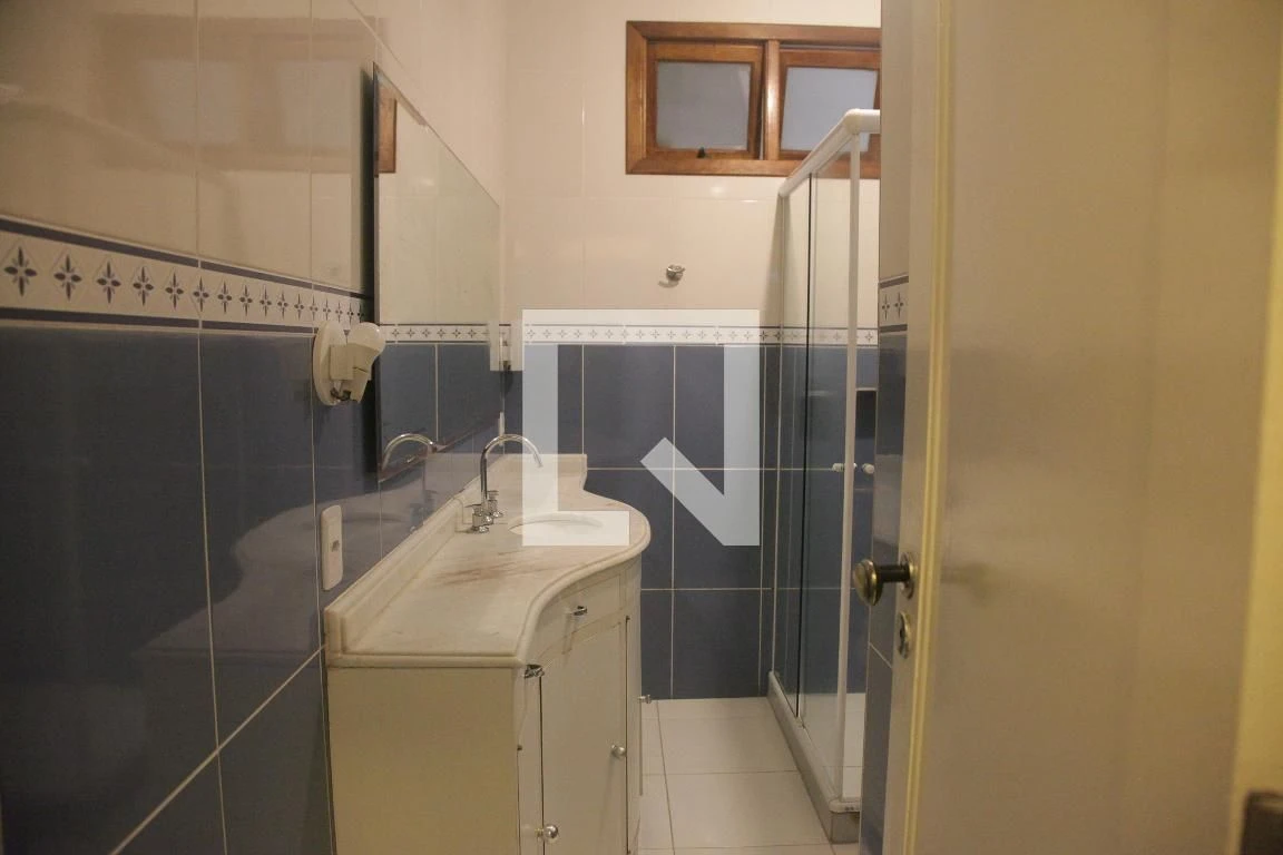 Home office in a 2-bedroom apartment, 85 m² — photo 12