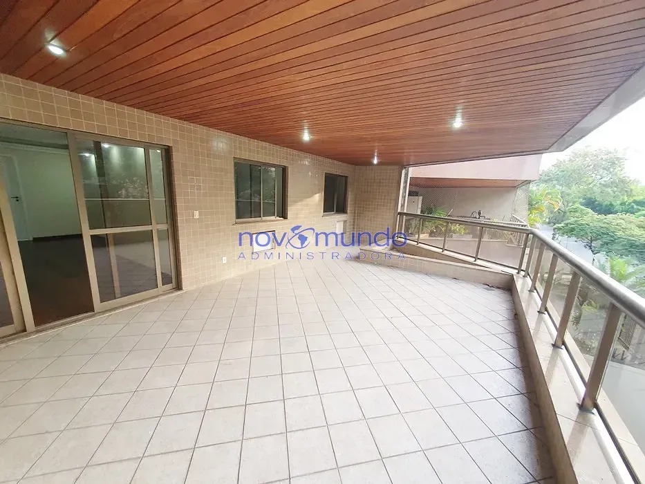 Apartamento com 3 quartos, varanda e 3 vagas — photo 2