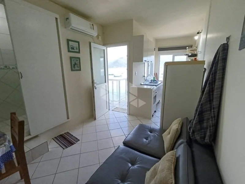 Furnished 1-bedroom apartment with 32 m² and 1 bathroom — photo 16