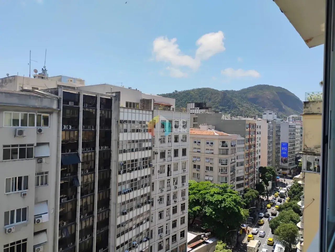 Furnished penthouse with 3 bedrooms and a balcony — photo 9