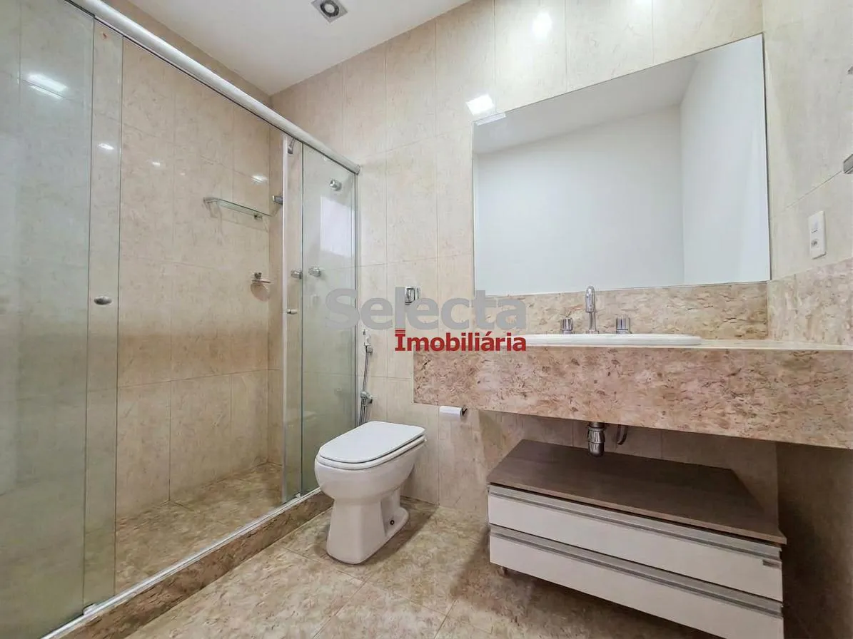140 m² apartment with 3 bedrooms and 1 parking spot — photo 4