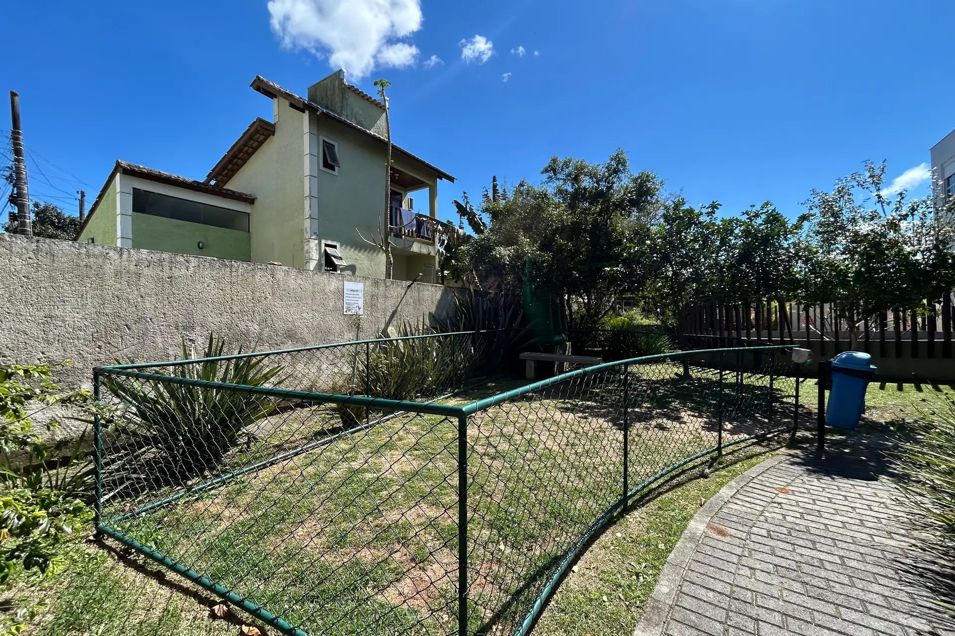 3-bedroom apartment with a grill on the balcony — photo 30