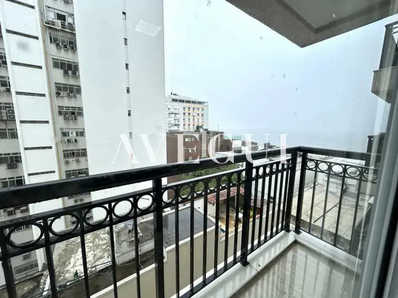 Furnished 2-bedroom apartment with a glassed-in balcony — photo 15