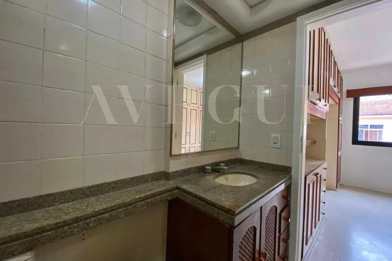 Washing machine in a 2-bedroom apartment, 103 m² — photo 8