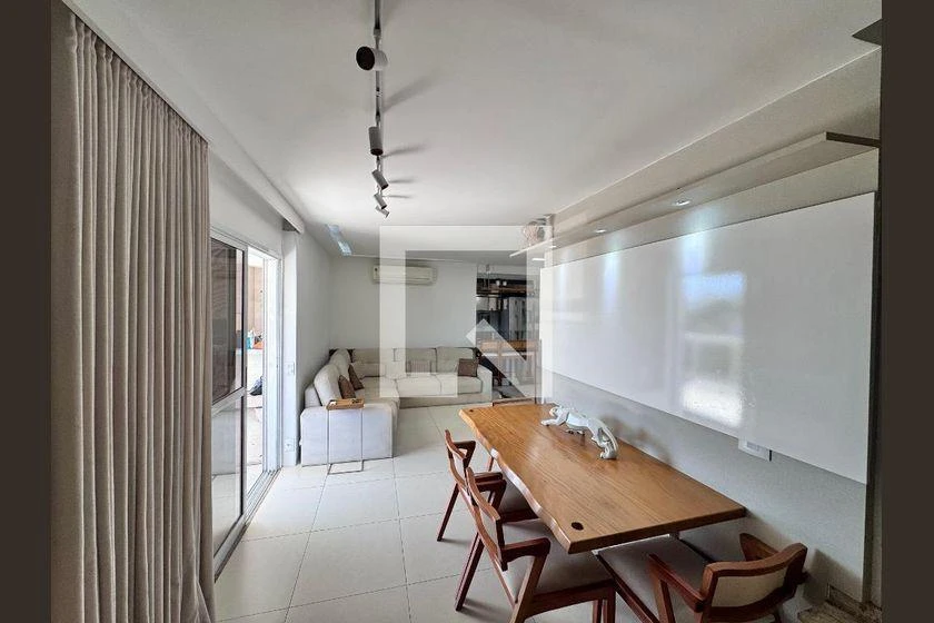 Furnished 3-bedroom apartment with 235 m² and 2 parking — photo 22