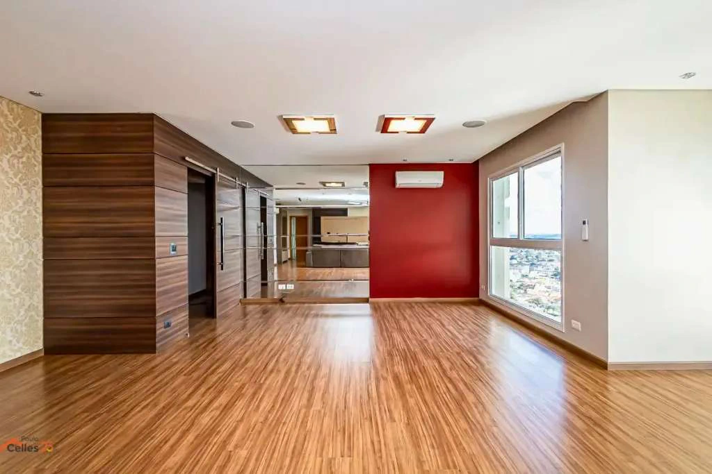 3 en-suite bedroom apartment with 4 parking spots — photo 3