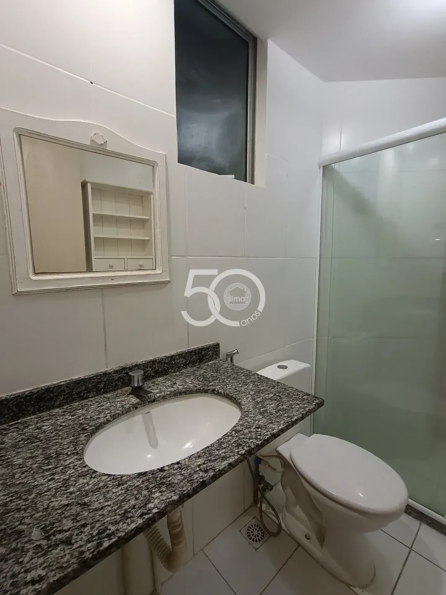 Departamento de 2 dormitorios con piso de madera o laminado — photo 22