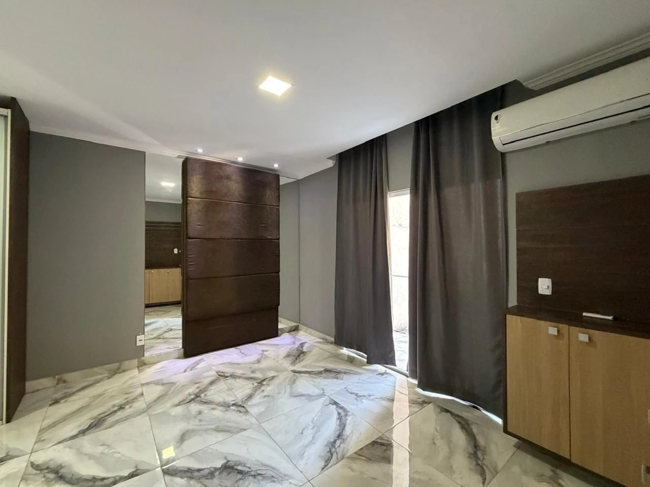 Casa em condomínio com 5 quartos e cozinha integrada — photo 29