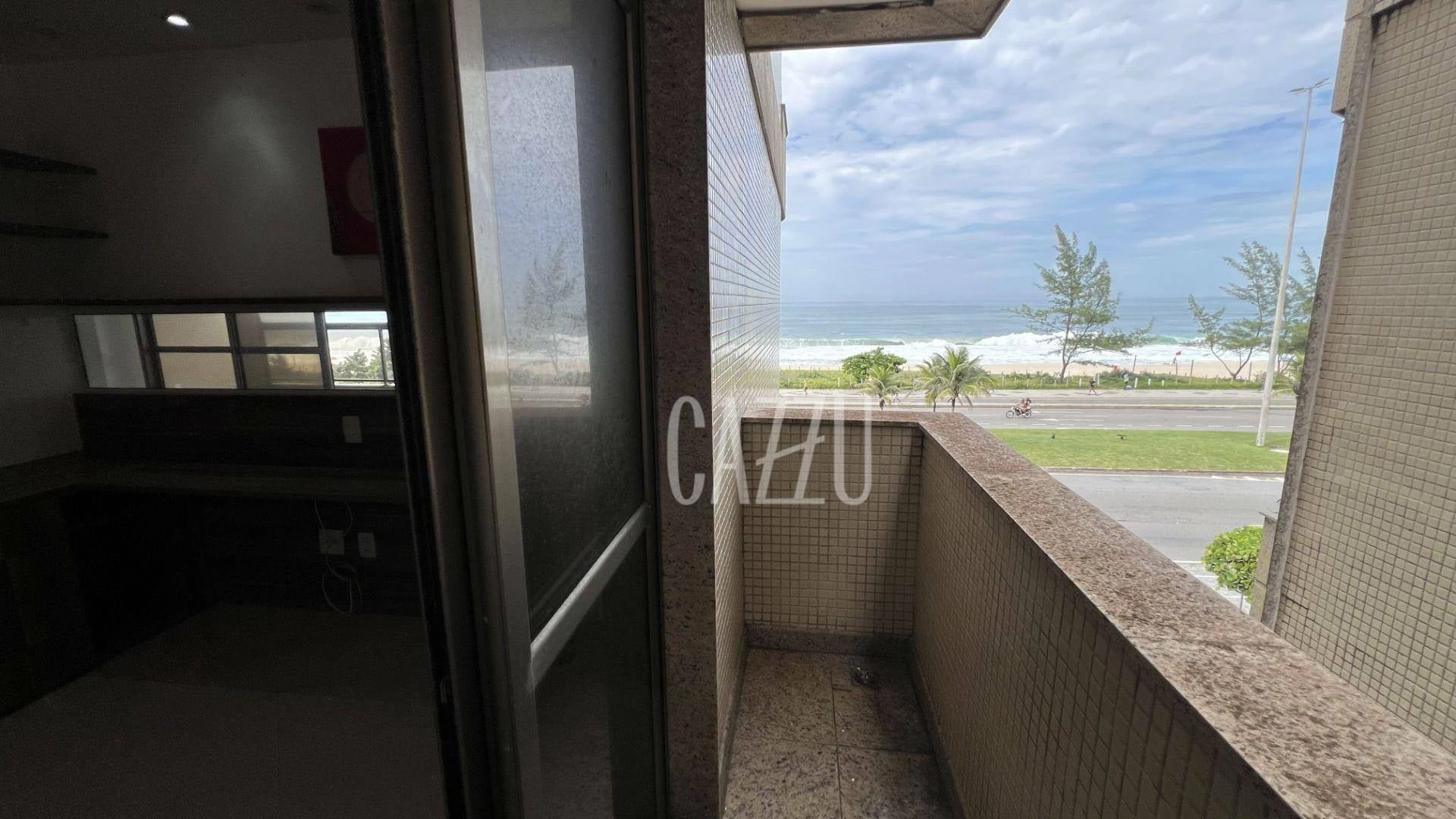 4-bedroom apartment in a building with a sauna — photo 23