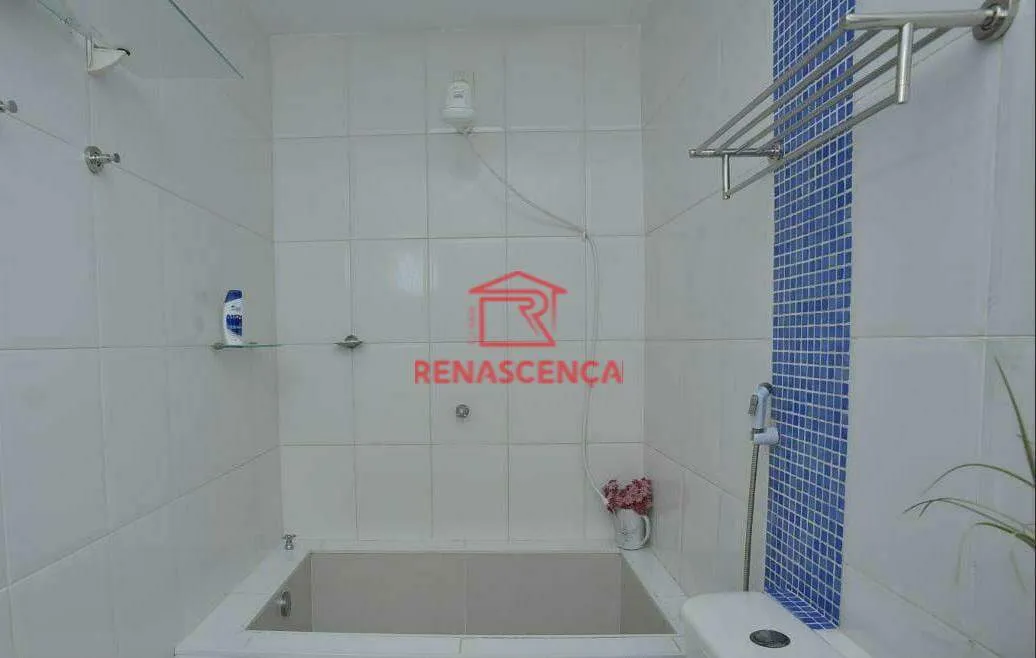 Cobertura com 3 quartos e cozinha fechada com fogão a gás — photo 3