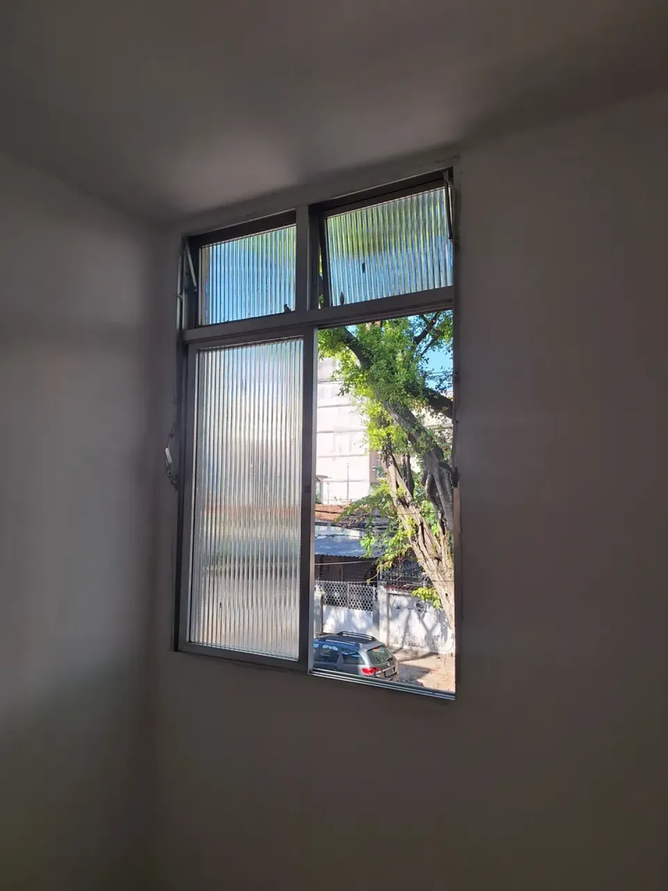 3-bedroom apartment of 54 m², no parking included — photo 2