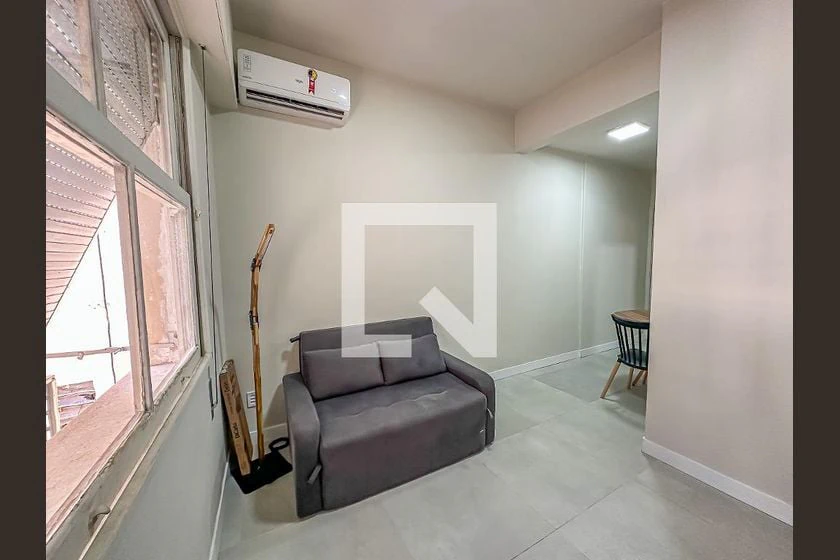 32 m² 1-bedroom apartment with a compact kitchenette — photo 21