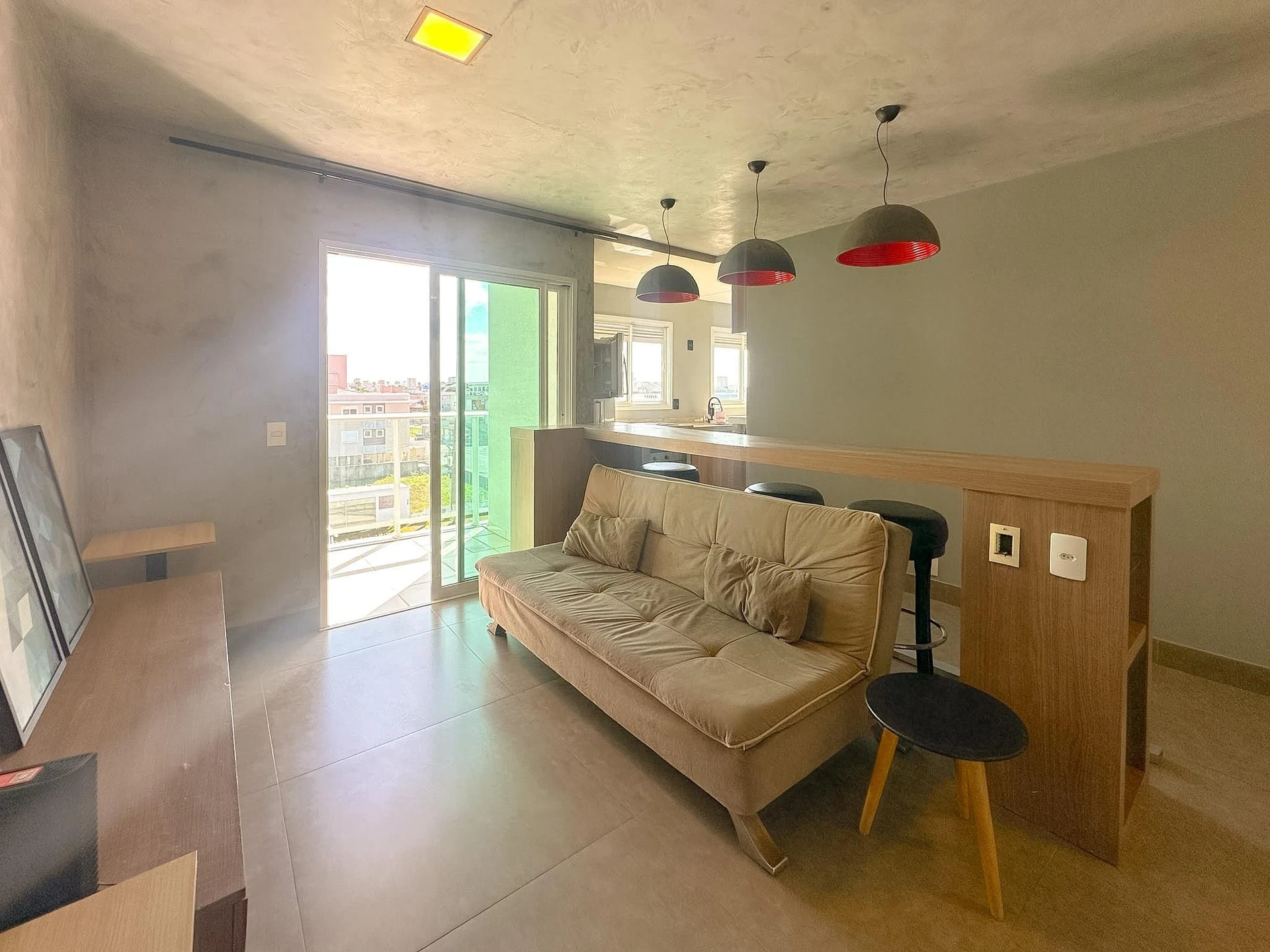 Furnished 3-bedroom apartment with balcony and BBQ